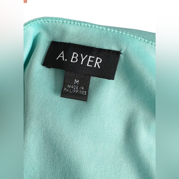 A.Byer turquoise bell sleeve blouse size M - Picture 4 of 4
